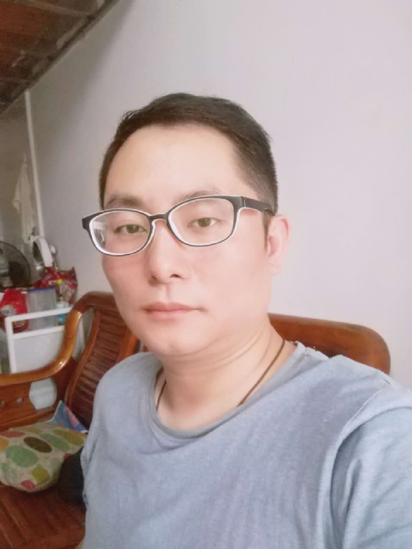 流星的尾巴的第一张照片--中老年相亲网