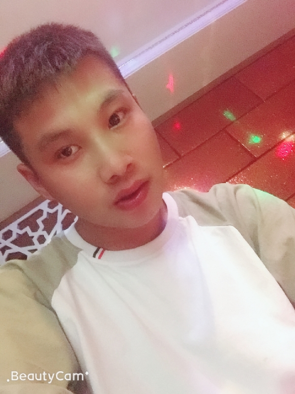 阿锋的第一张照片--中老年相亲网