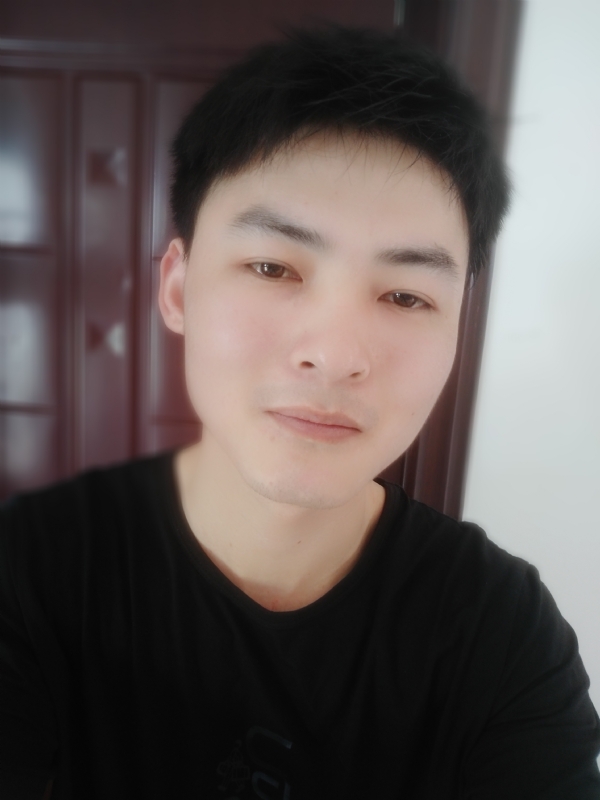 小情绪)っ的第一张照片--中老年相亲网