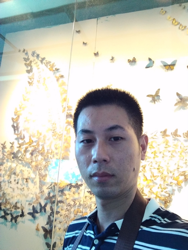 大灰狼的第一张照片--中老年相亲网