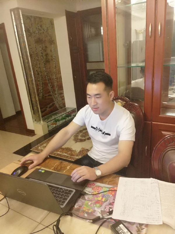 蓝色海洋的第一张照片--中老年相亲网