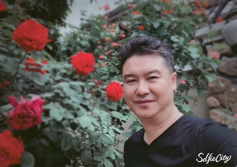 姓李名光耀的第一张照片--中老年相亲网