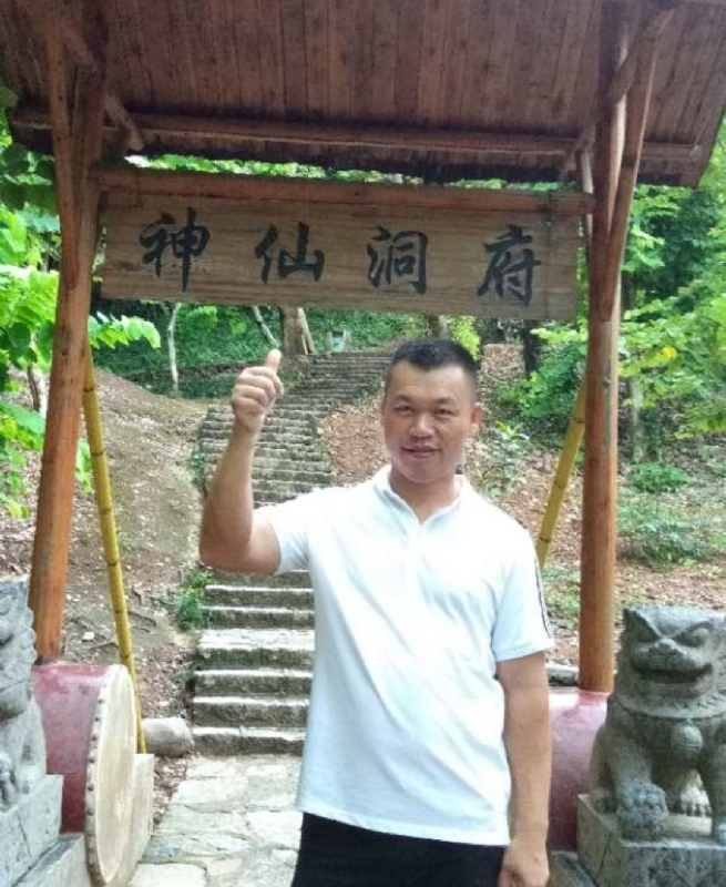 强仔的第一张照片--中老年相亲网