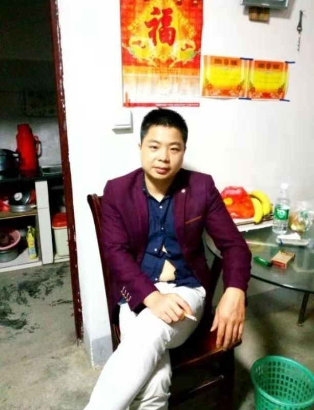 蓝色的微笑的第一张照片--中老年相亲网