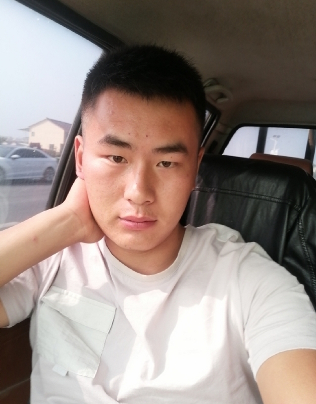 马宏亮的第二张照片--中老年相亲网