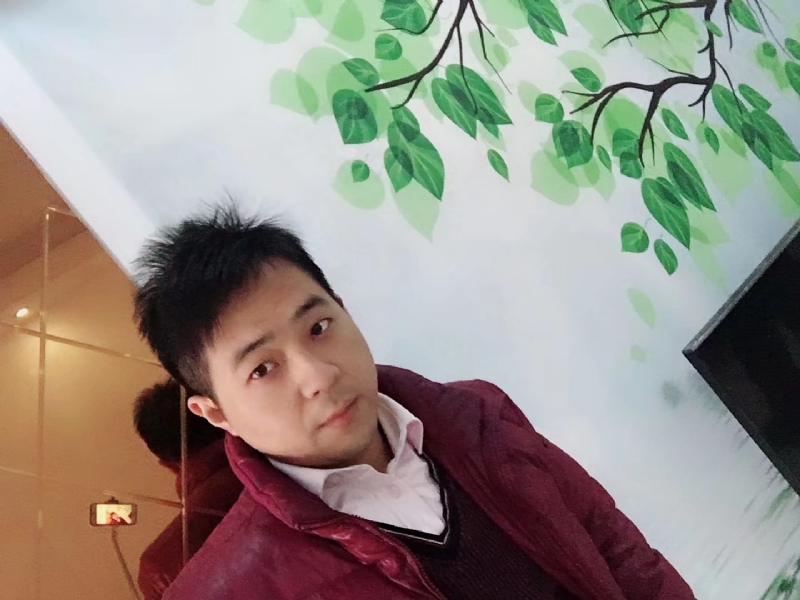 晴空万里的第一张照片--中老年相亲网