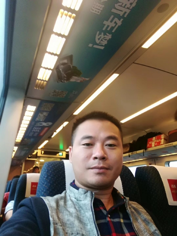 等爱的人的第一张照片--中老年相亲网