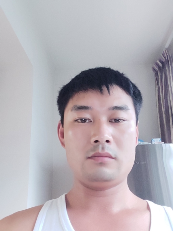 MM的第一张照片--中老年相亲网