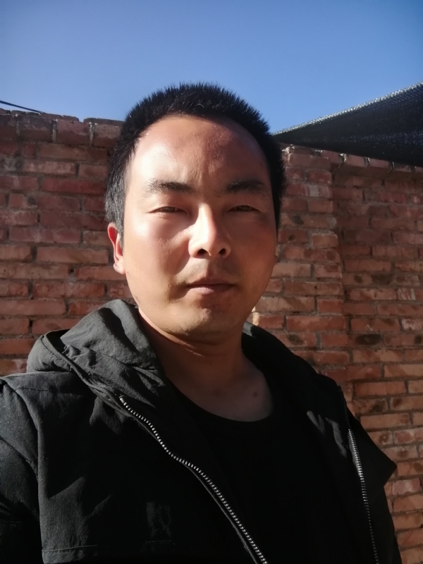 流年寂寞了谁的容颜的第一张照片--中老年相亲网