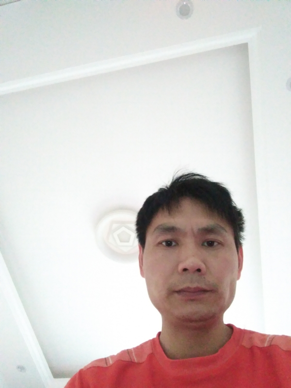 悠伤的第一张照片--中老年相亲网