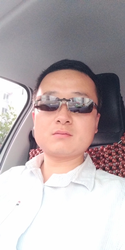 痛苦的单身狗的第二张照片--中老年相亲网