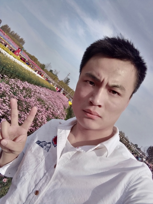 心碎无痕的第二张照片--中老年相亲网