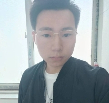 人在旅途的第一张照片--中老年相亲网