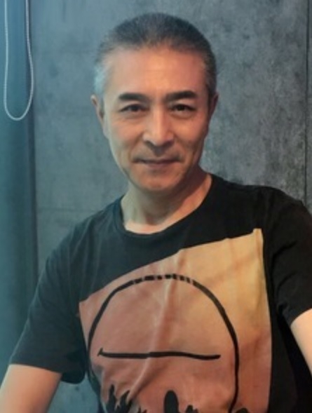 拥抱明天的第一张照片--中老年相亲网