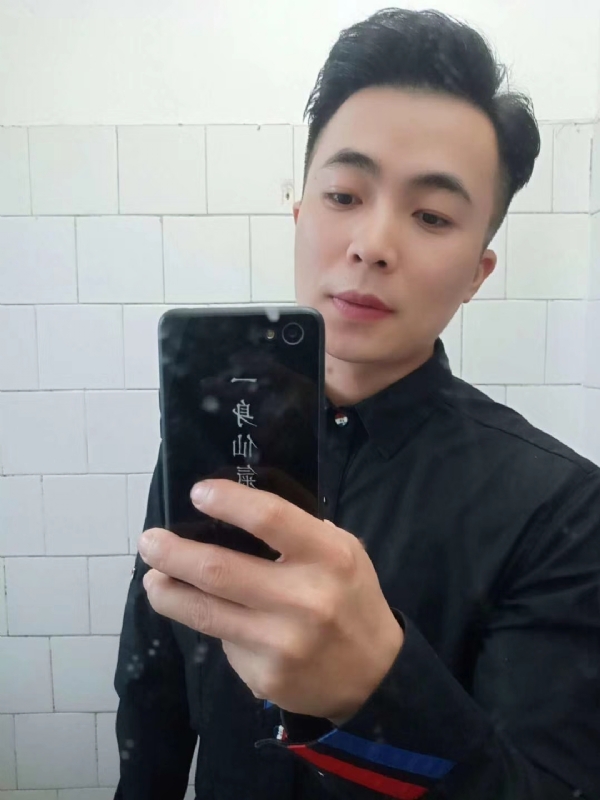 画地为牢的第二张照片--中老年相亲网