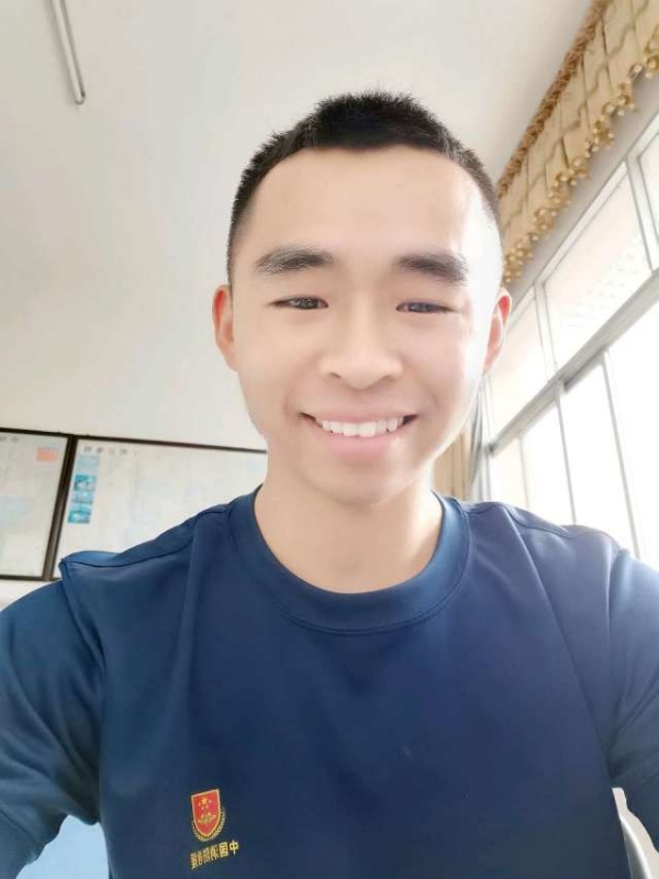 超超的第一张照片--中老年相亲网