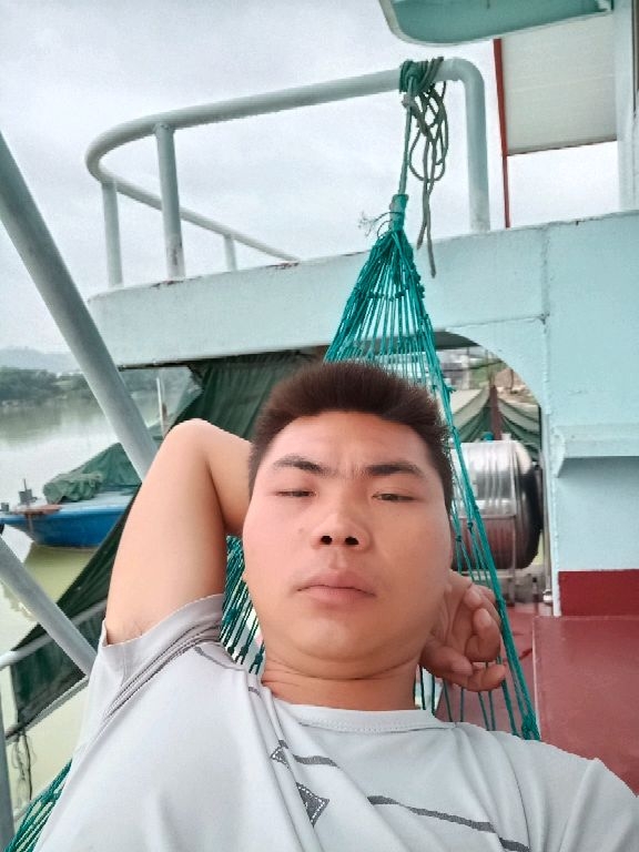 小哥哥的第一张照片--中老年相亲网