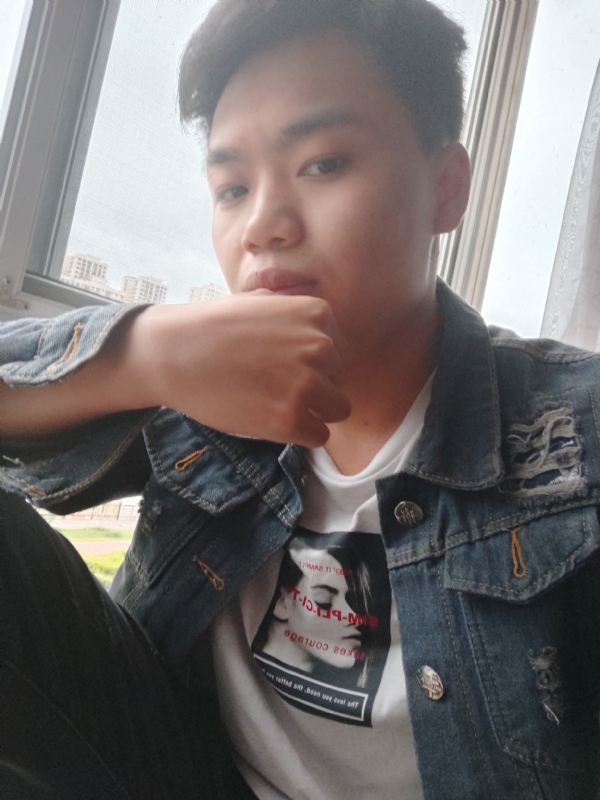 鬼卿的第四张照片--中老年相亲网