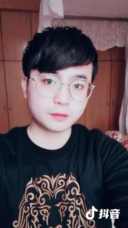 哎呦哥哥的第二张照片--中老年相亲网