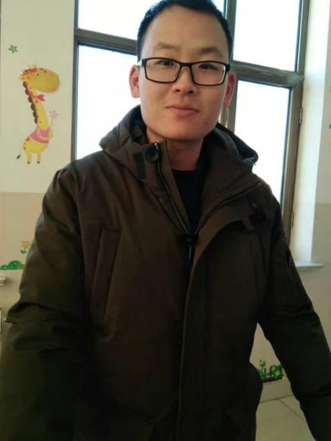 品上男人的第一张照片--中老年相亲网