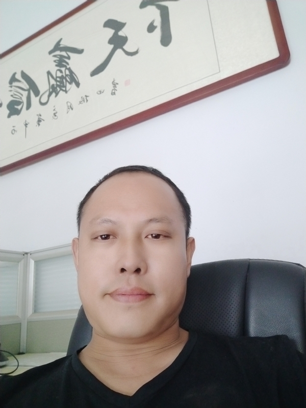 山丘的第一张照片--中老年相亲网