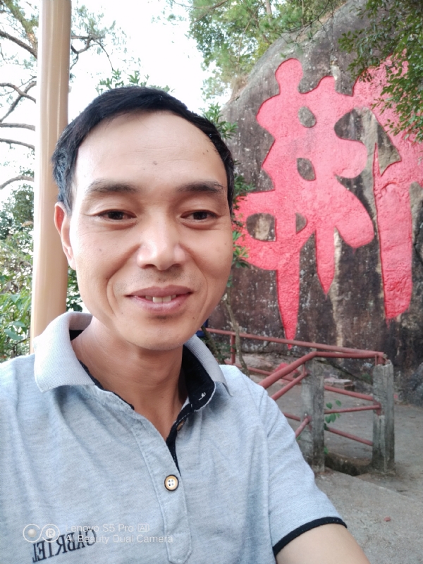 向往彩虹的第二张照片--中老年相亲网