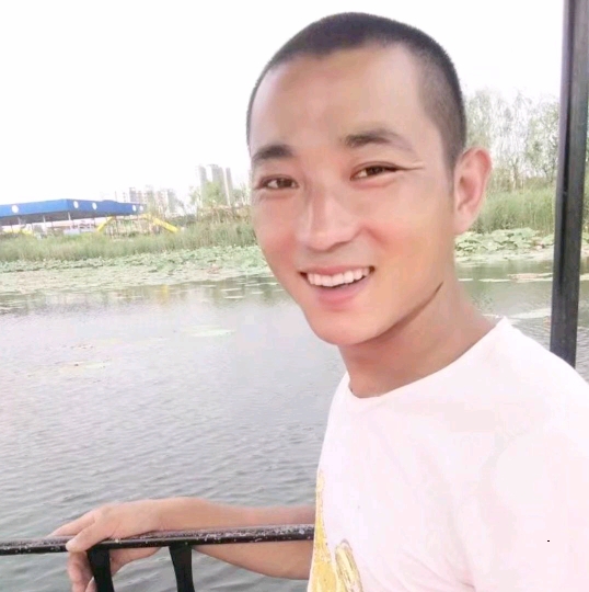 为你等候的第二张照片--中老年相亲网
