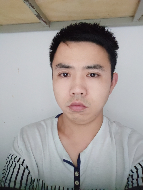 老男孩的第二张照片--中老年相亲网