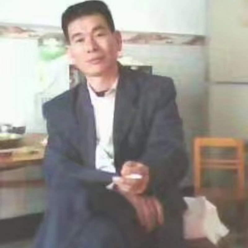 阳光照耀的第一张照片--中老年相亲网