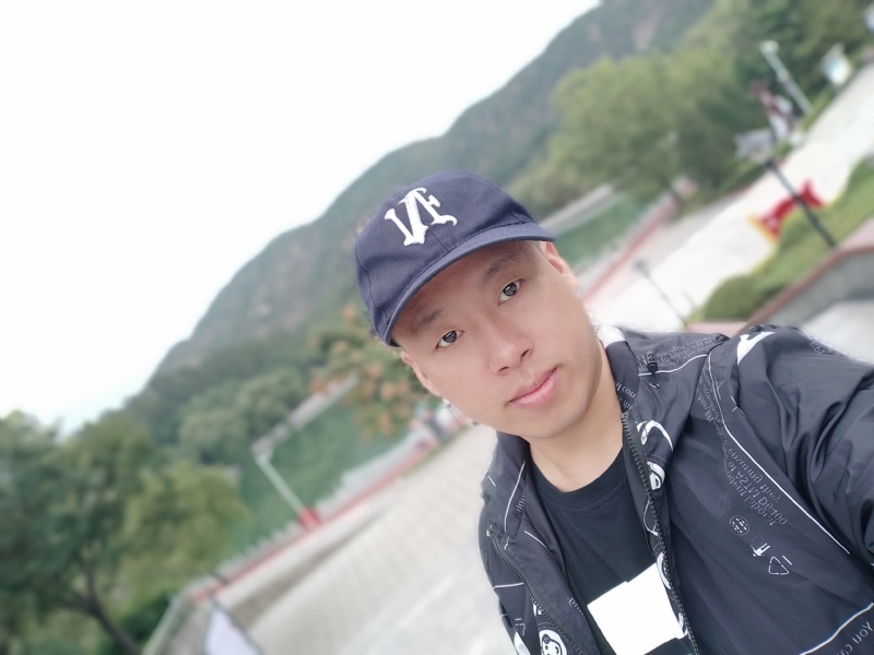 阳光的第一张照片--中老年相亲网