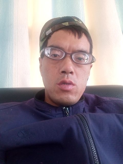 等待有缘人的第一张照片--中老年相亲网