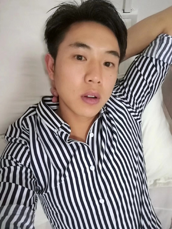 小雷的第二张照片--中老年相亲网