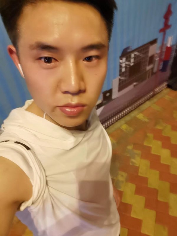 小雷的第三张照片--中老年相亲网