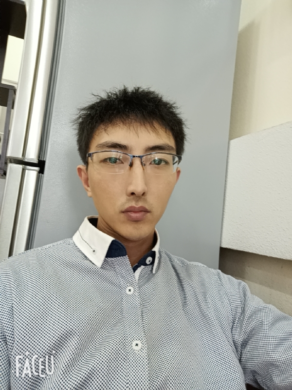阳光大男孩的第二张照片--中老年相亲网