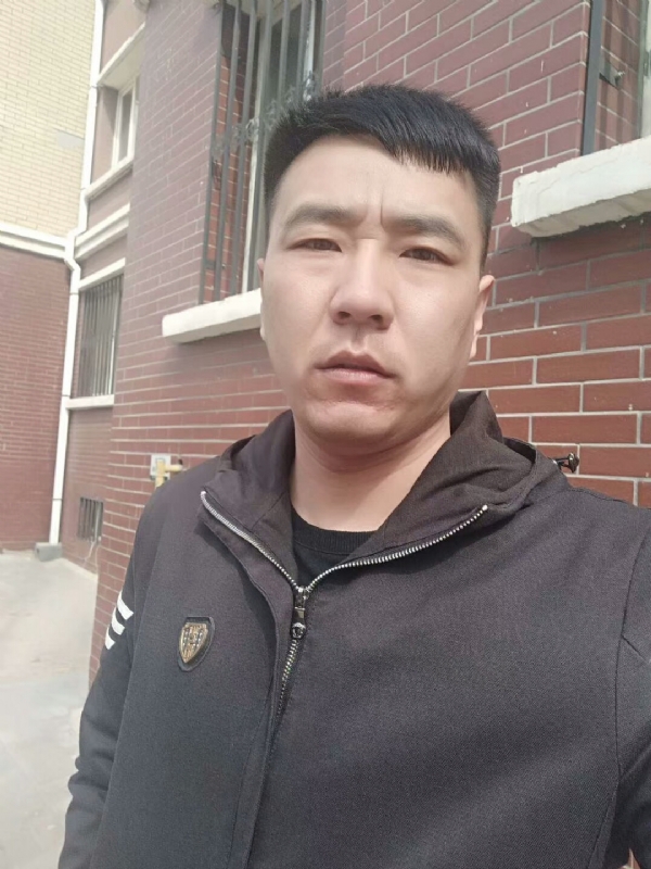 谁伴我闯荡的第一张照片--中老年相亲网