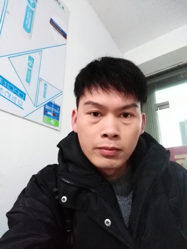 微笑的第一张照片--中老年相亲网