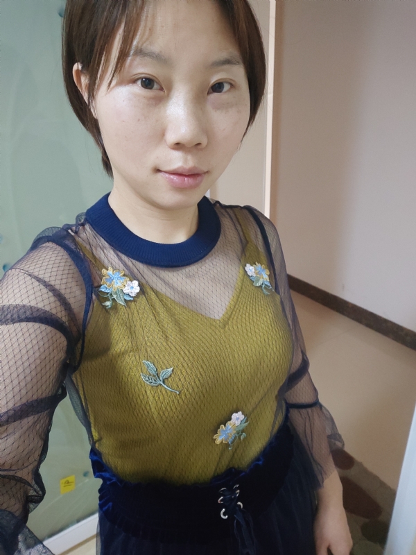 离落的第一张照片--中老年相亲网