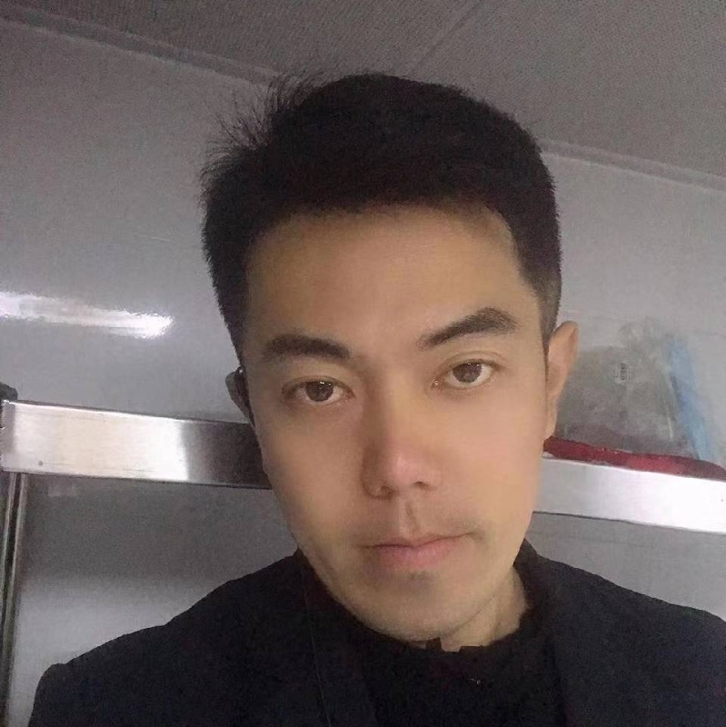 李龙的第一张照片--中老年相亲网