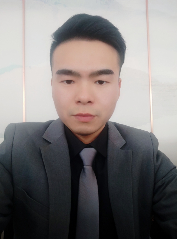 穿西装的鲨鱼的第一张照片--中老年相亲网