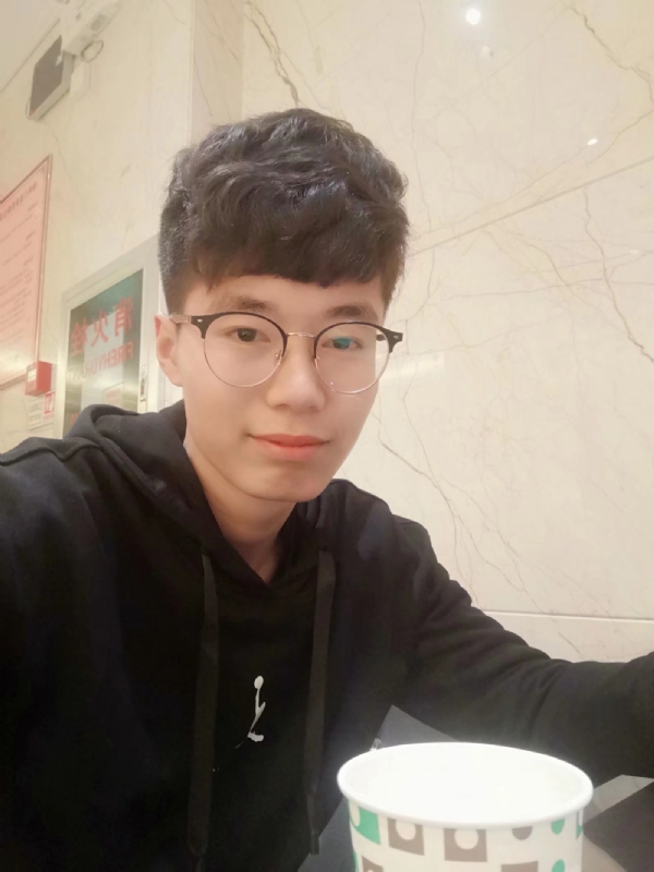 小张的第一张照片--中老年相亲网