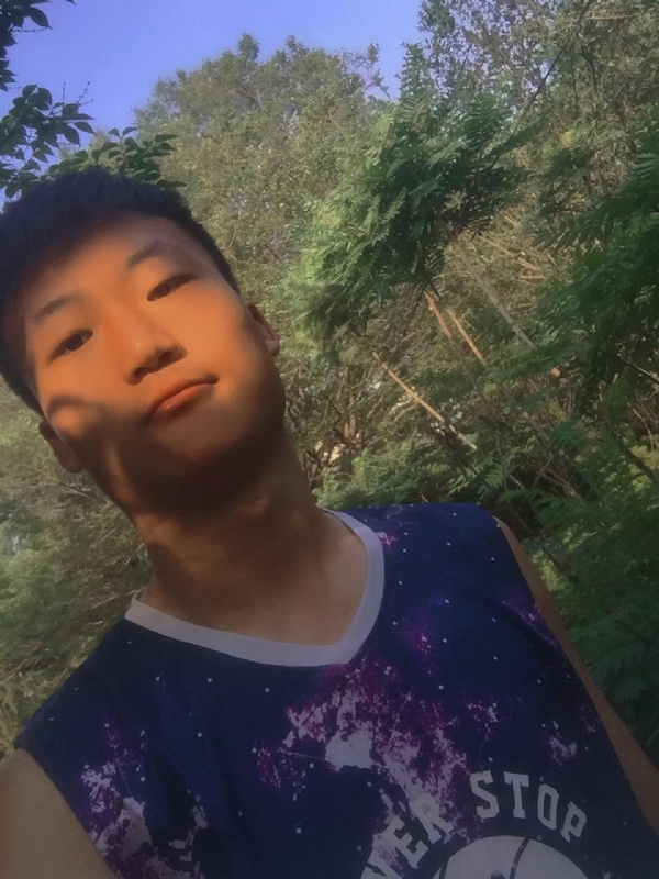 夏日的第一张照片--中老年相亲网