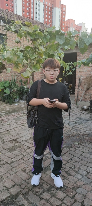 辛禹的第二张照片--中老年相亲网