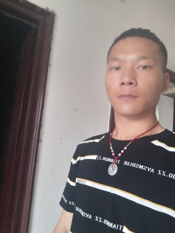爱，请深爱的第一张照片--中老年相亲网