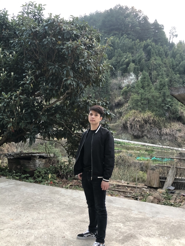 随遇而安的第一张照片--中老年相亲网