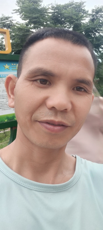 找个相爱的人结婚的第一张照片--中老年相亲网