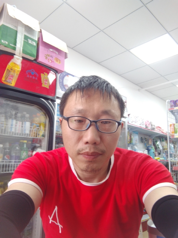 众里寻你的第一张照片--中老年相亲网