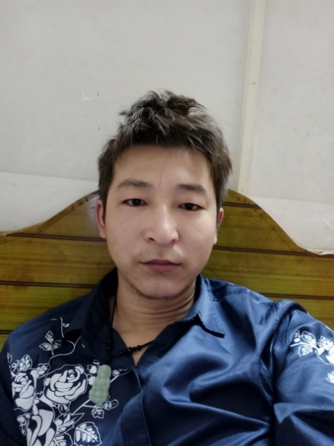 时光的第一张照片--中老年相亲网