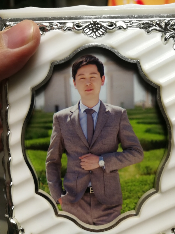 蓝色经典的第一张照片--中老年相亲网