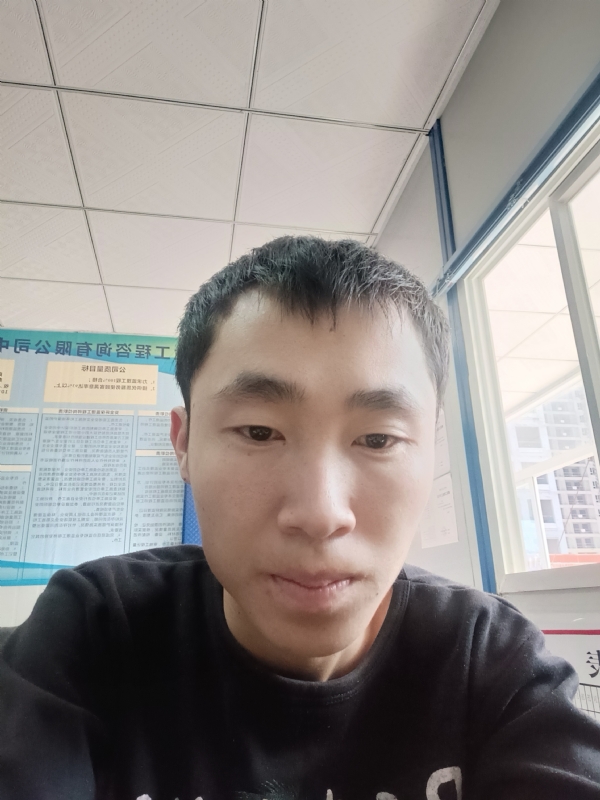 小哥哥的第一张照片--中老年相亲网
