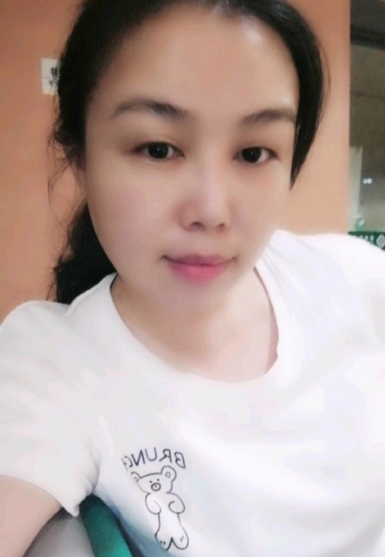 淡淡的云的第三张照片--中老年相亲网